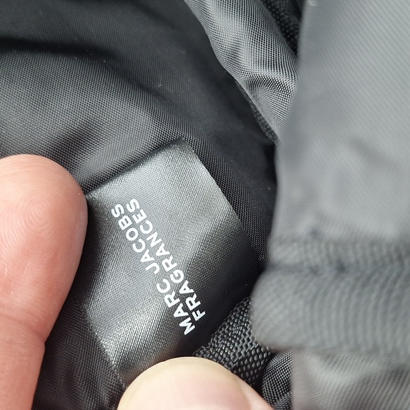 Marc Jacobs Fragrances Cosmetic Bag - Picture 9 of 10